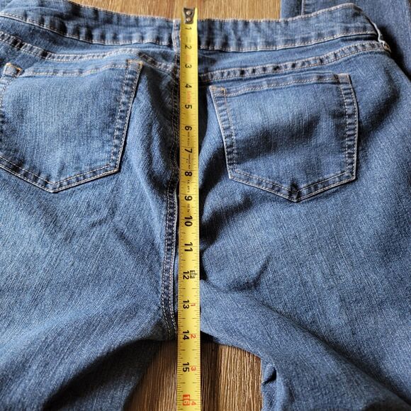 TORRID Women's Curvy Skinny Dark Wash Denim Jeans SIZE 14S - Picture 3 of 5
